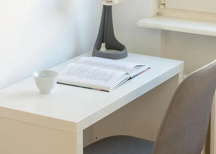 Chlopska Stylish With Balcony Przymorze By Renters شقة غدانسك